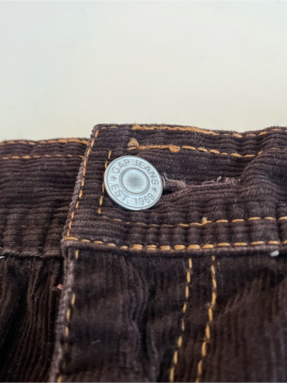 VTG Y2K Gap Jeans Women’s size 12 Brown Corduroy Mini Skirt - Picture 4 of 7